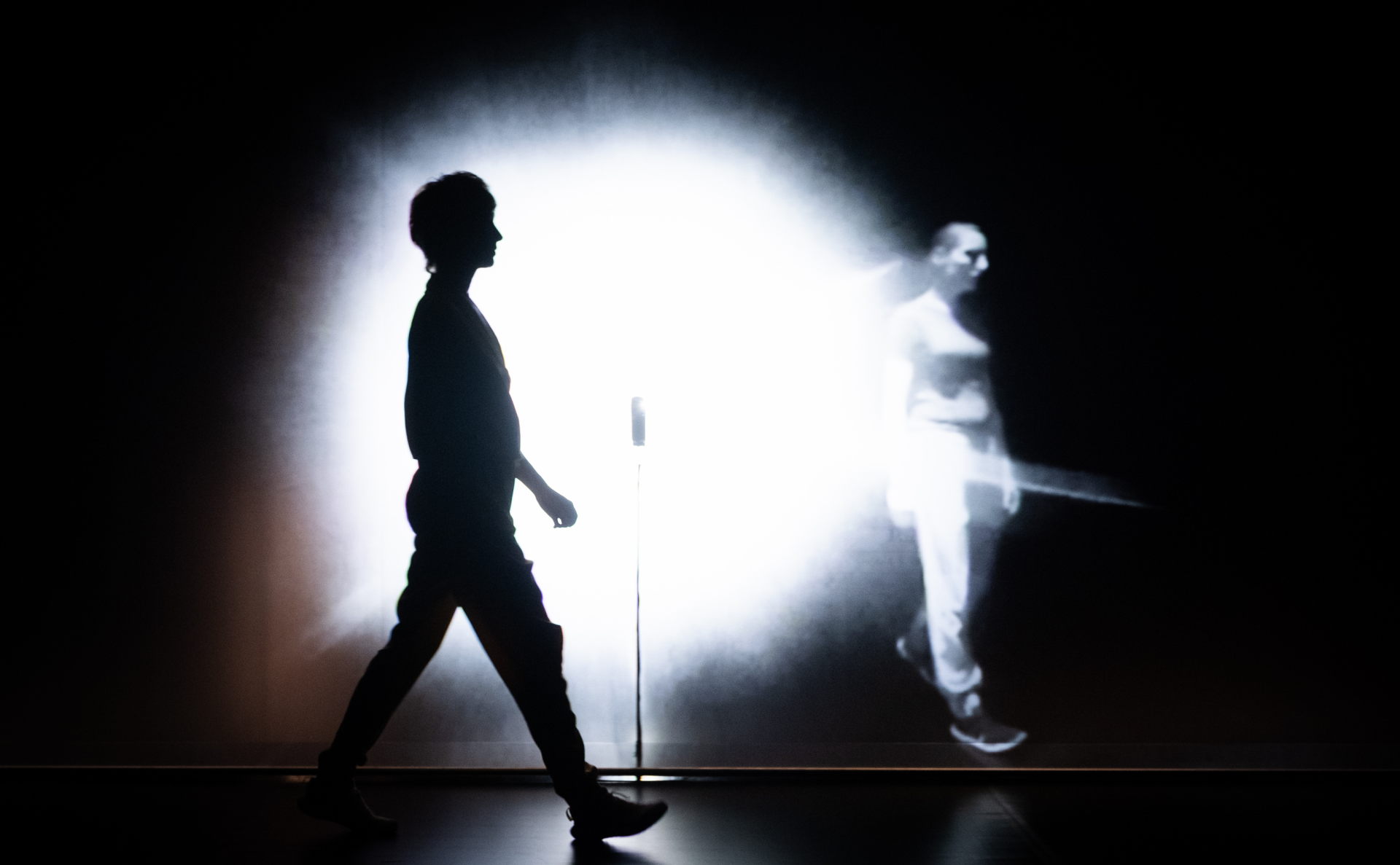 Fundacja Forte: Rozdroże 2022, Dada, Drganie jednej struny, fot. Marta Ankiersztejn, 1.